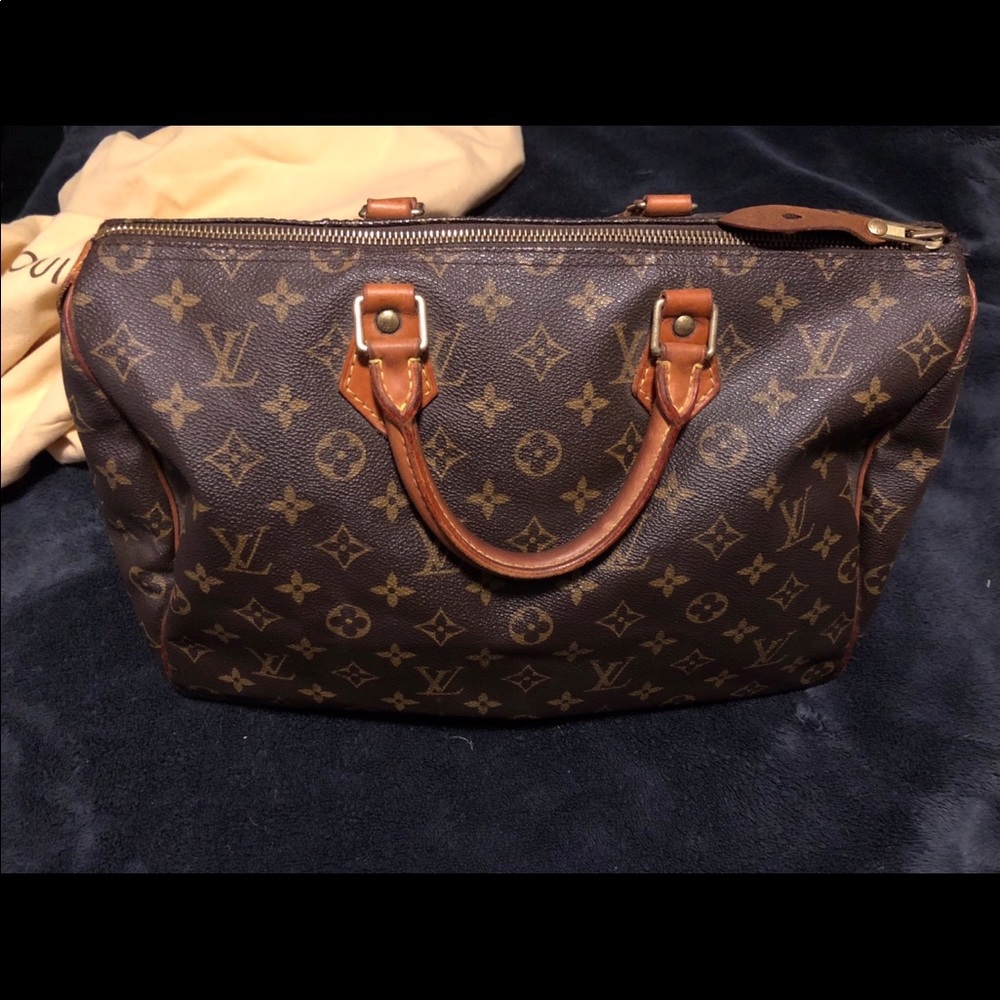Louis Vuitton Speedy 35